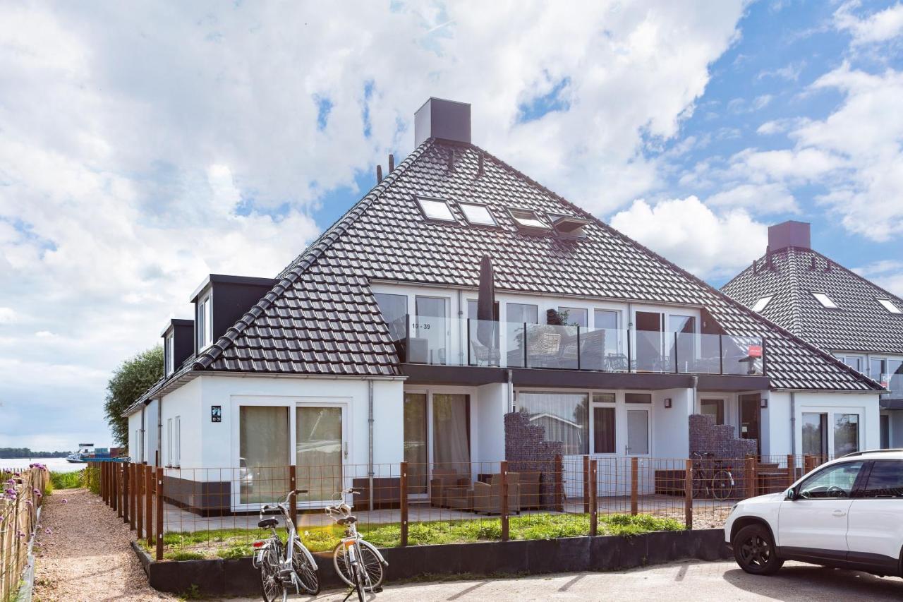 Welcome In - Paviljoenwei 10, Appartement 39 'Mar' Sneek - Offingawier ภายนอก รูปภาพ